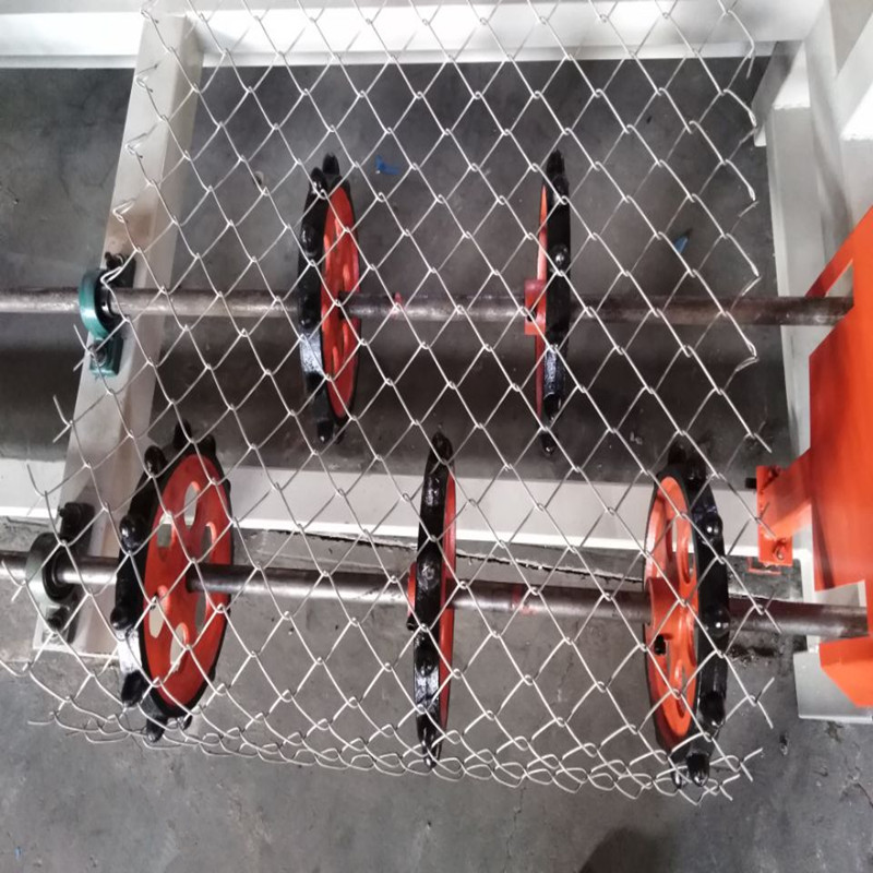 Single Wire Automatic Chain Link Fence Machine