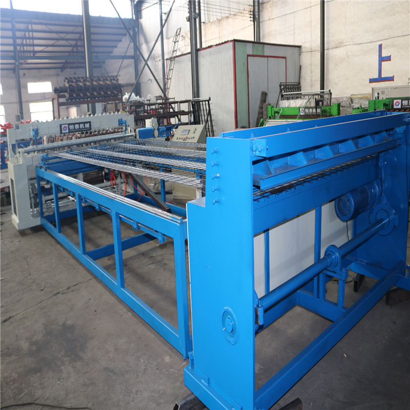 Fully Automatic Welded Wire Mesh Panel Making Machine to Europe ...